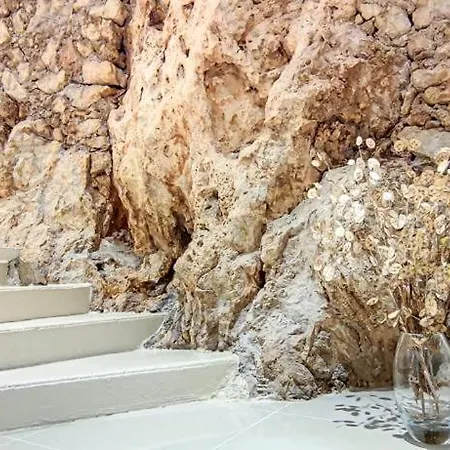 Guest house Palmire, Large Terrace With Jacuzzi Available *